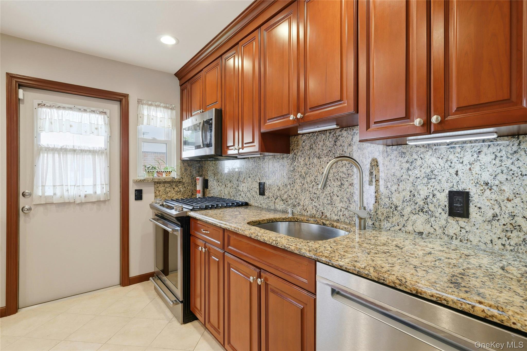 70 Birchwood Drive Property Photo 10