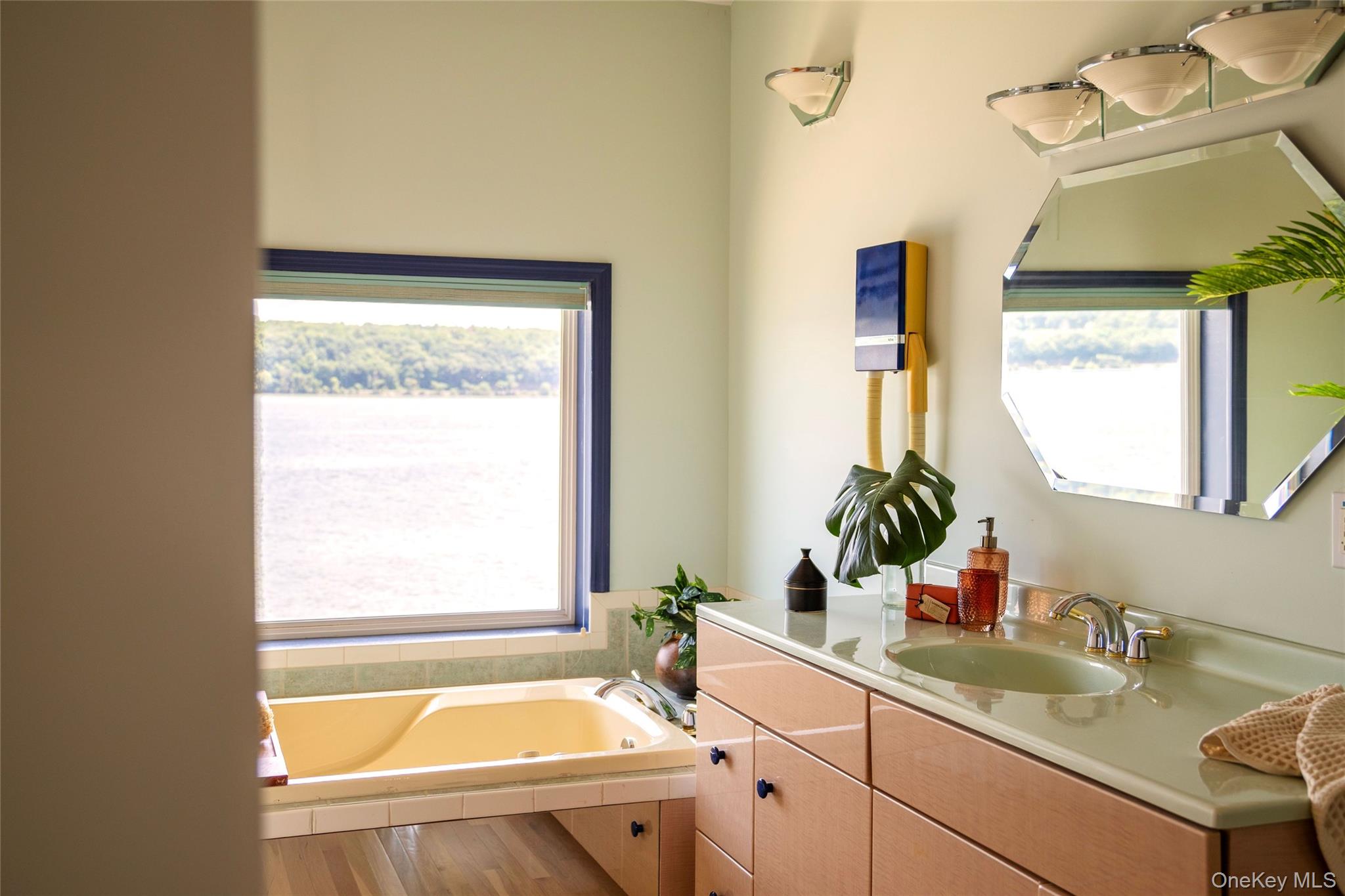 63 River Road Property Photo 12