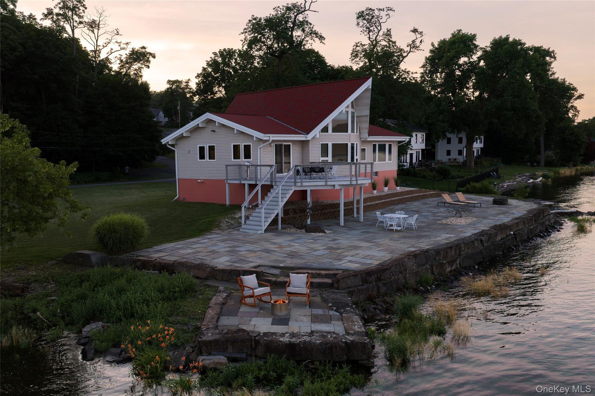 63 River Road Property Photo 24