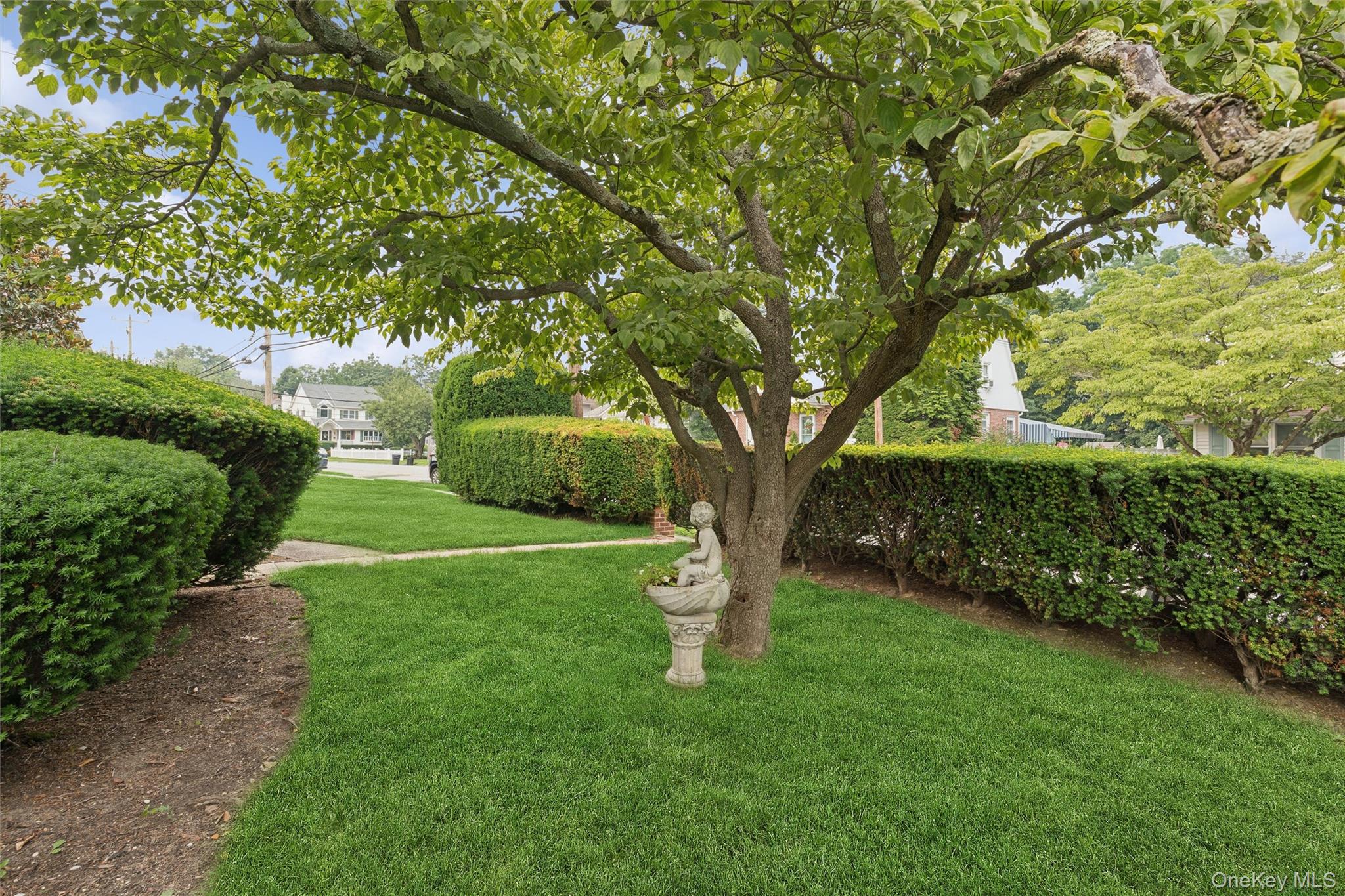 49 Clinton Avenue Property Photo 3
