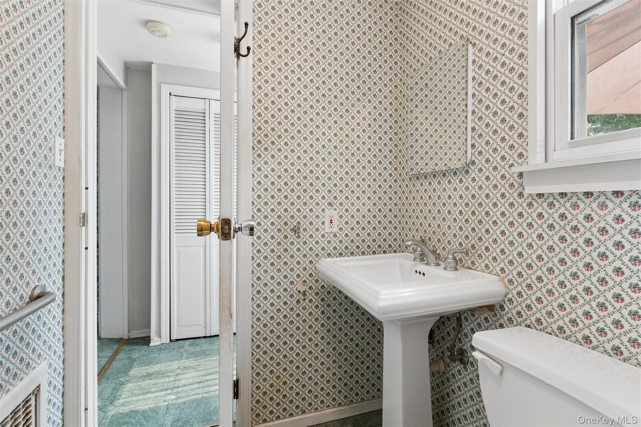 49 Clinton Avenue Property Photo 12