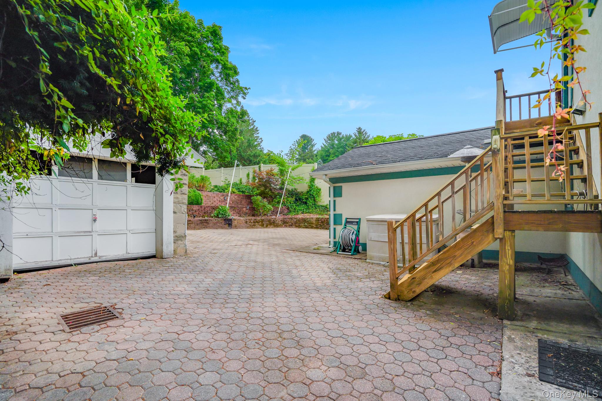 211 Pomeroy Street Property Photo 33