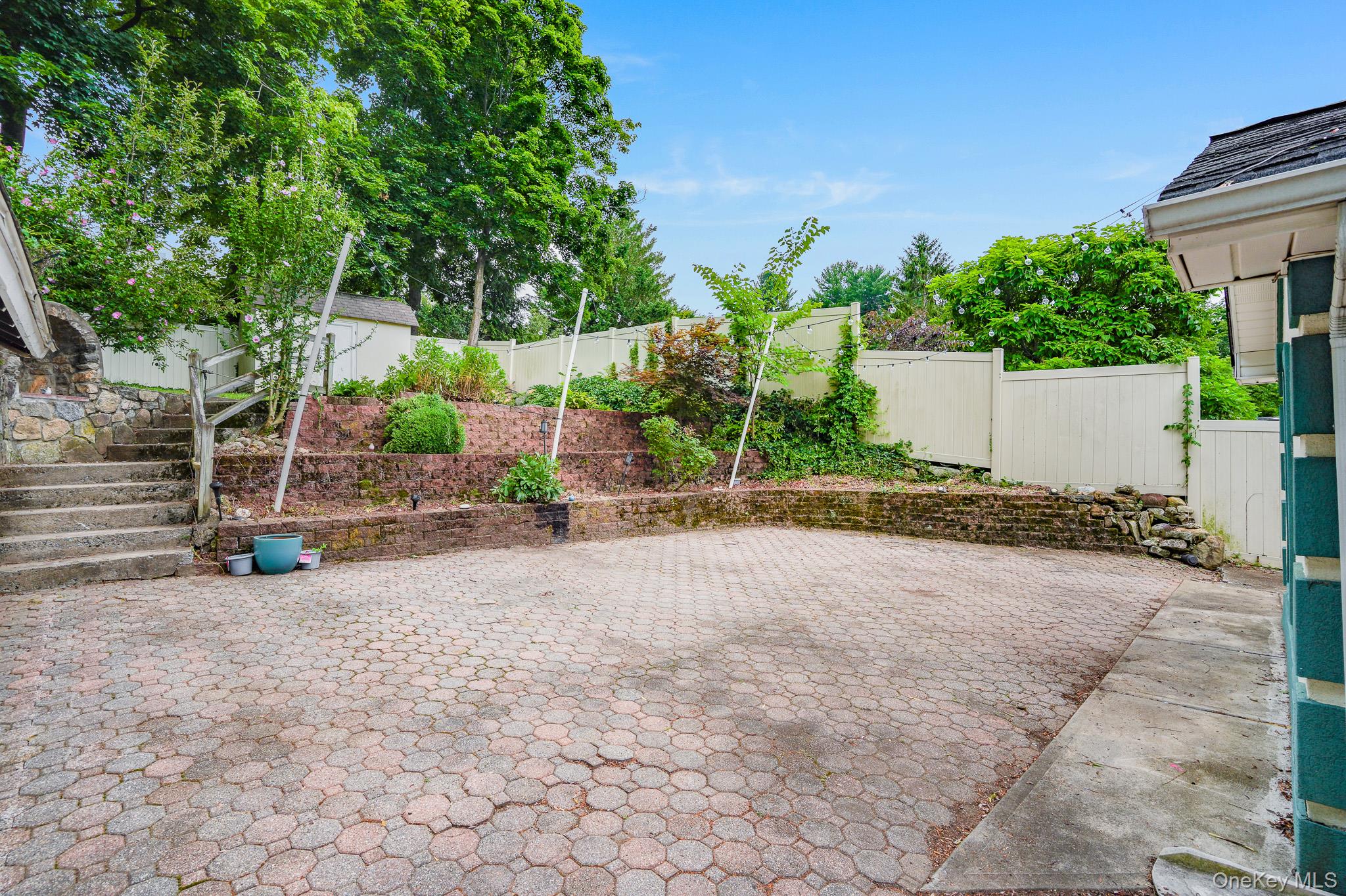 211 Pomeroy Street Property Photo 38