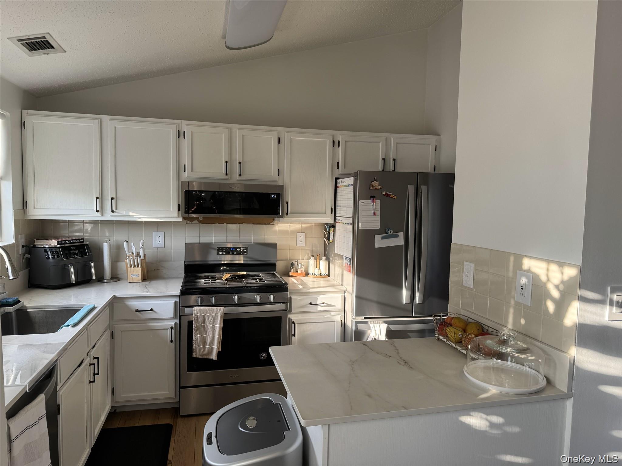 3102 Whispering Hills 678 Property Photo 2