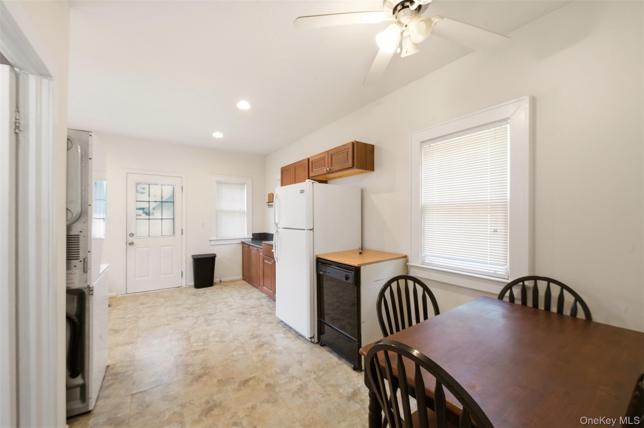 124 Johnson Street Property Photo 9