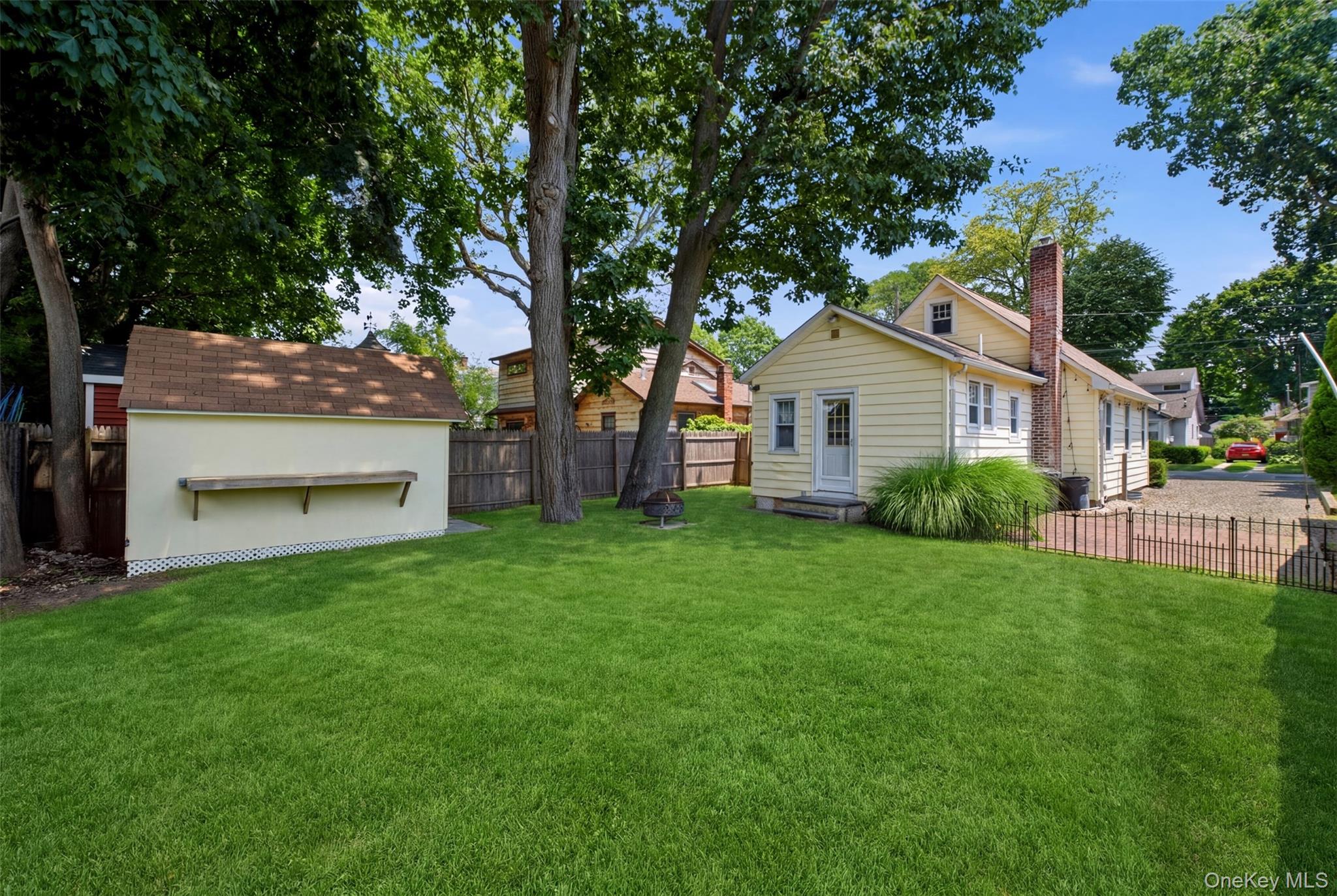 124 Johnson Street Property Photo 18
