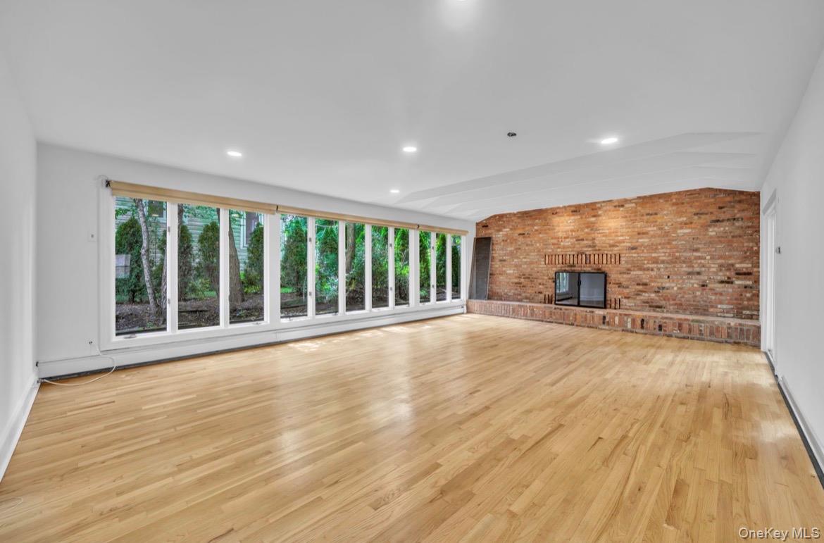 4 Potters Court Property Photo 3