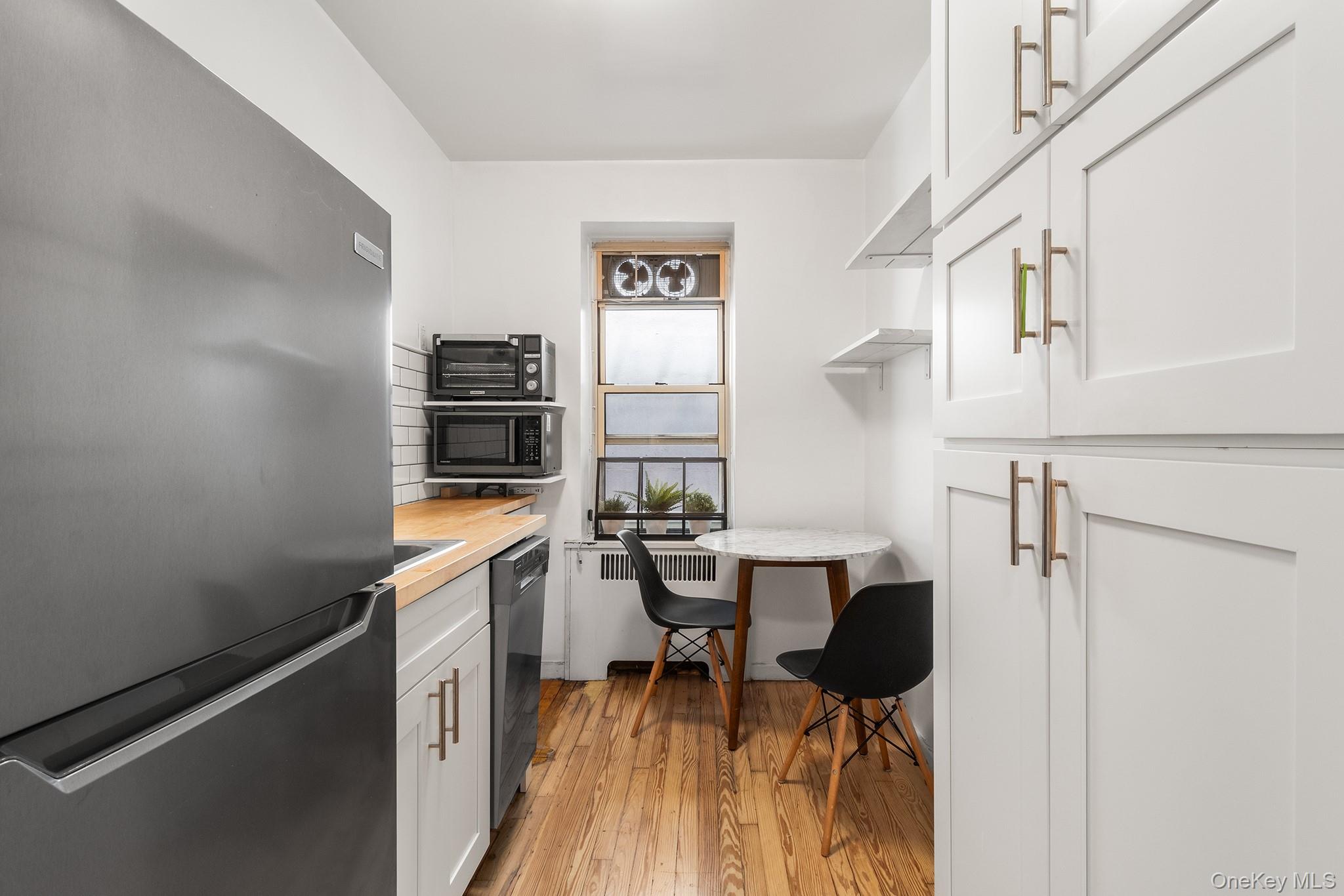 75 Bank Street 1b Property Photo 6