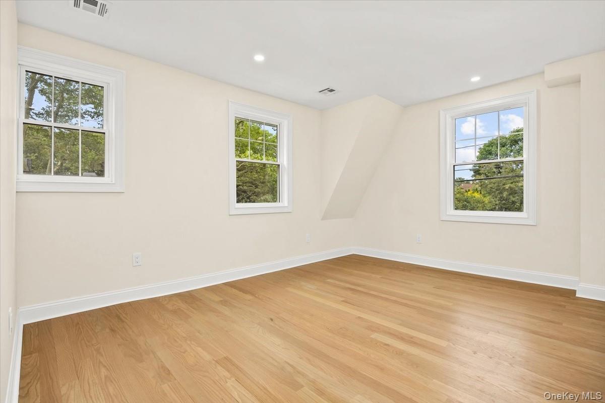 78 Ontario Road Property Photo 23