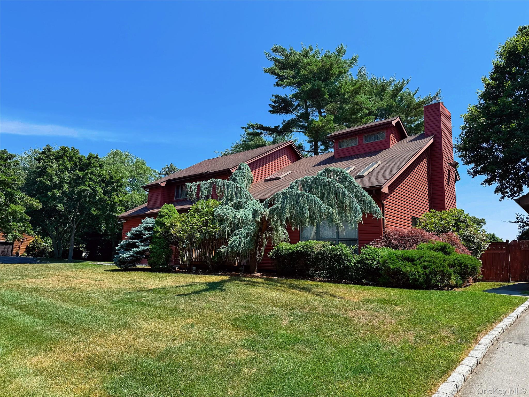 6 Jamor Court Property Photo 2