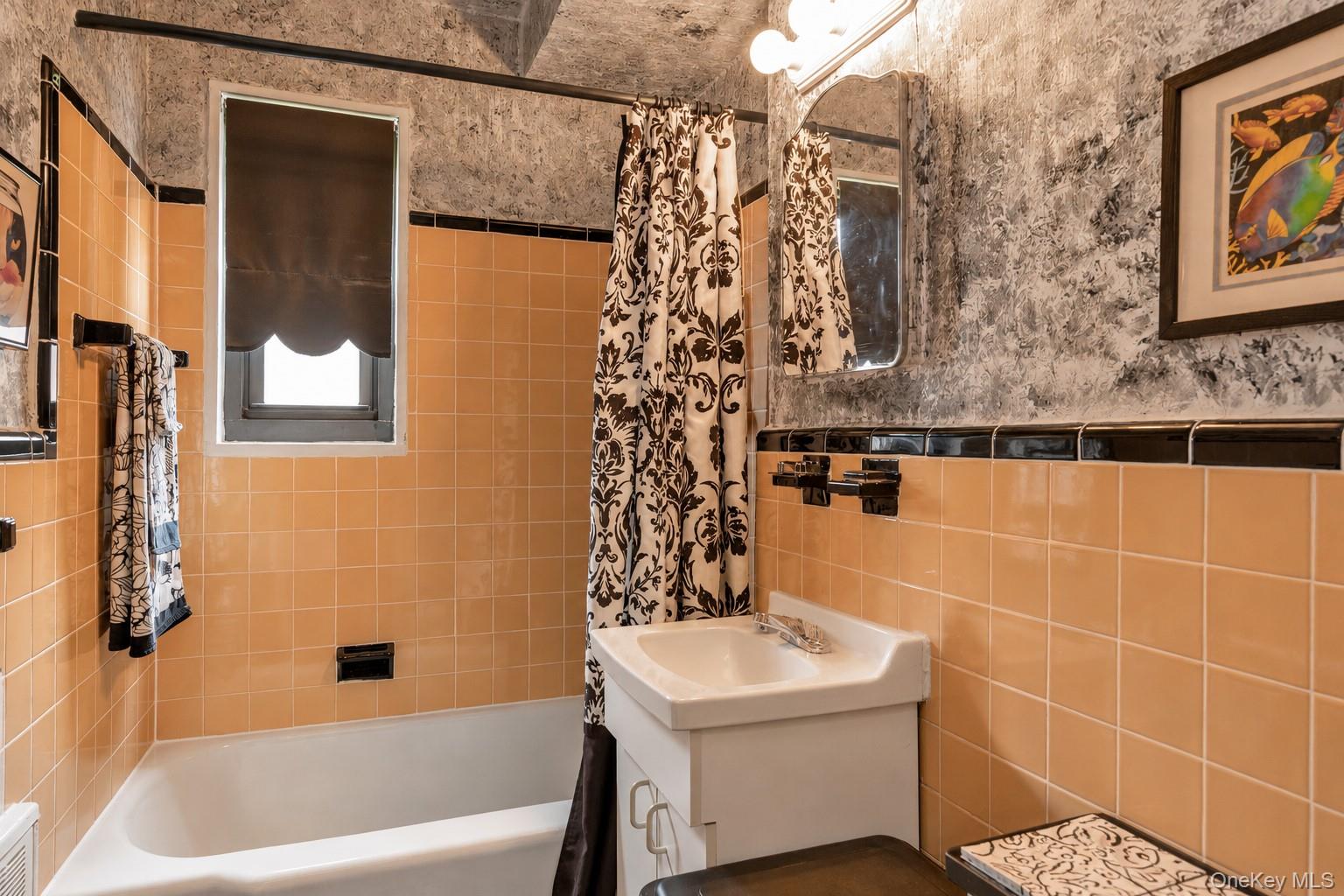 17-01 Utopia Parkway 1 Property Photo 10