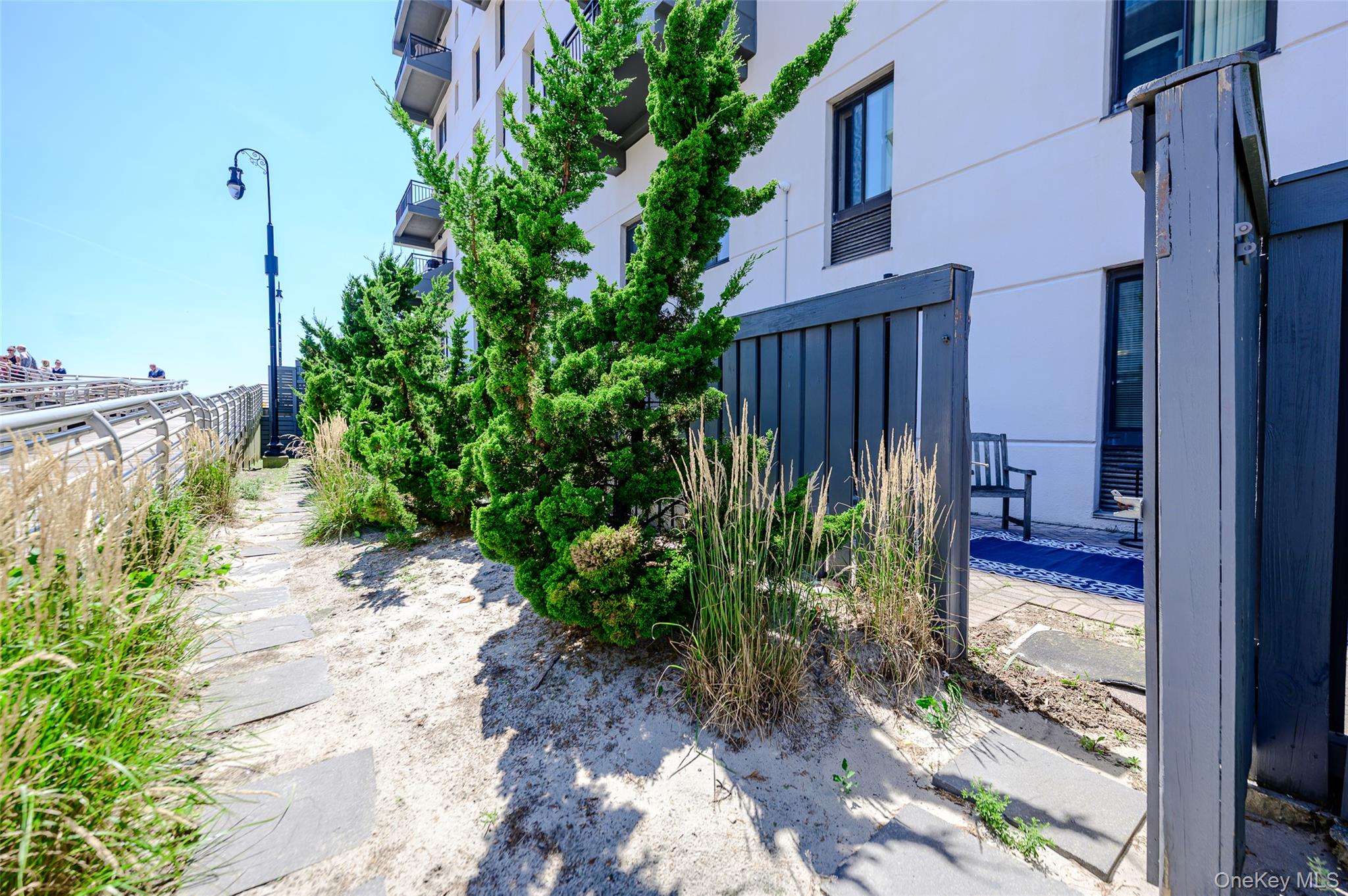 100 W Broadway 1e Property Photo 36