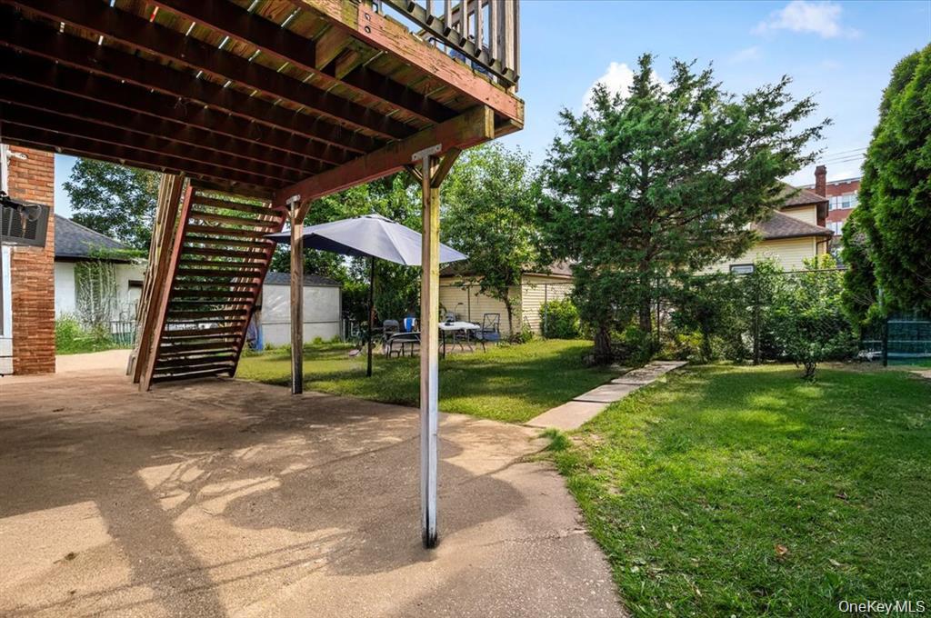 22 Hudson Place Property Photo 24