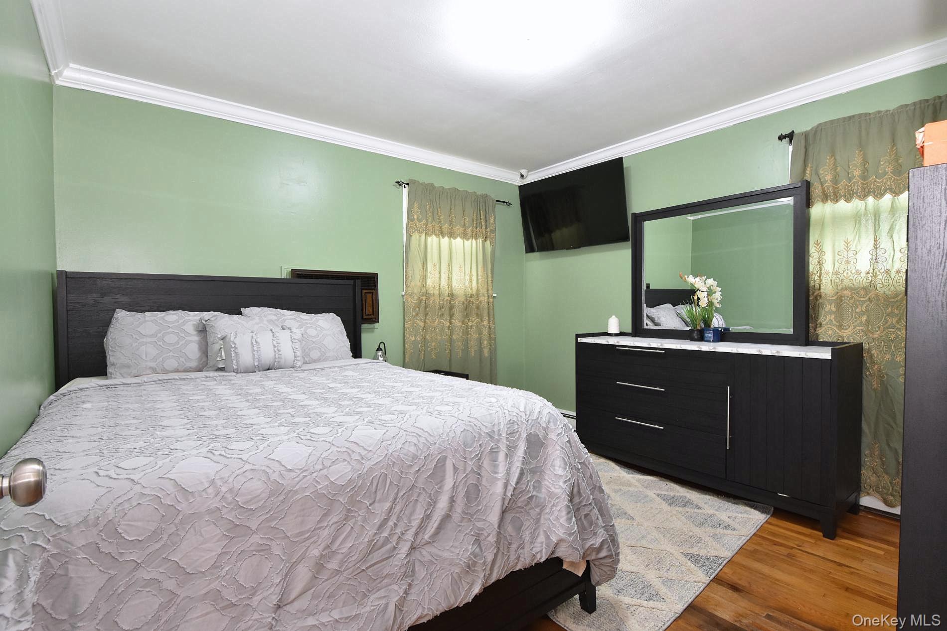 15 Center Avenue Property Photo 9