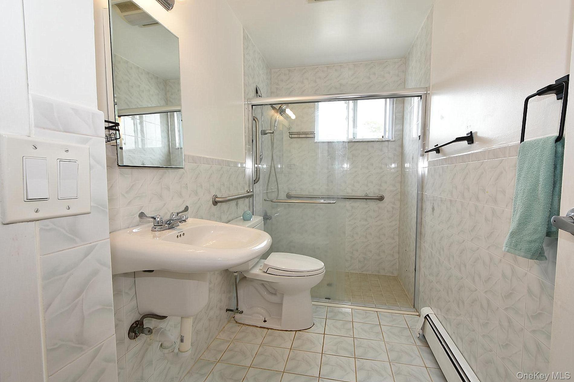 15 Center Avenue Property Photo 11