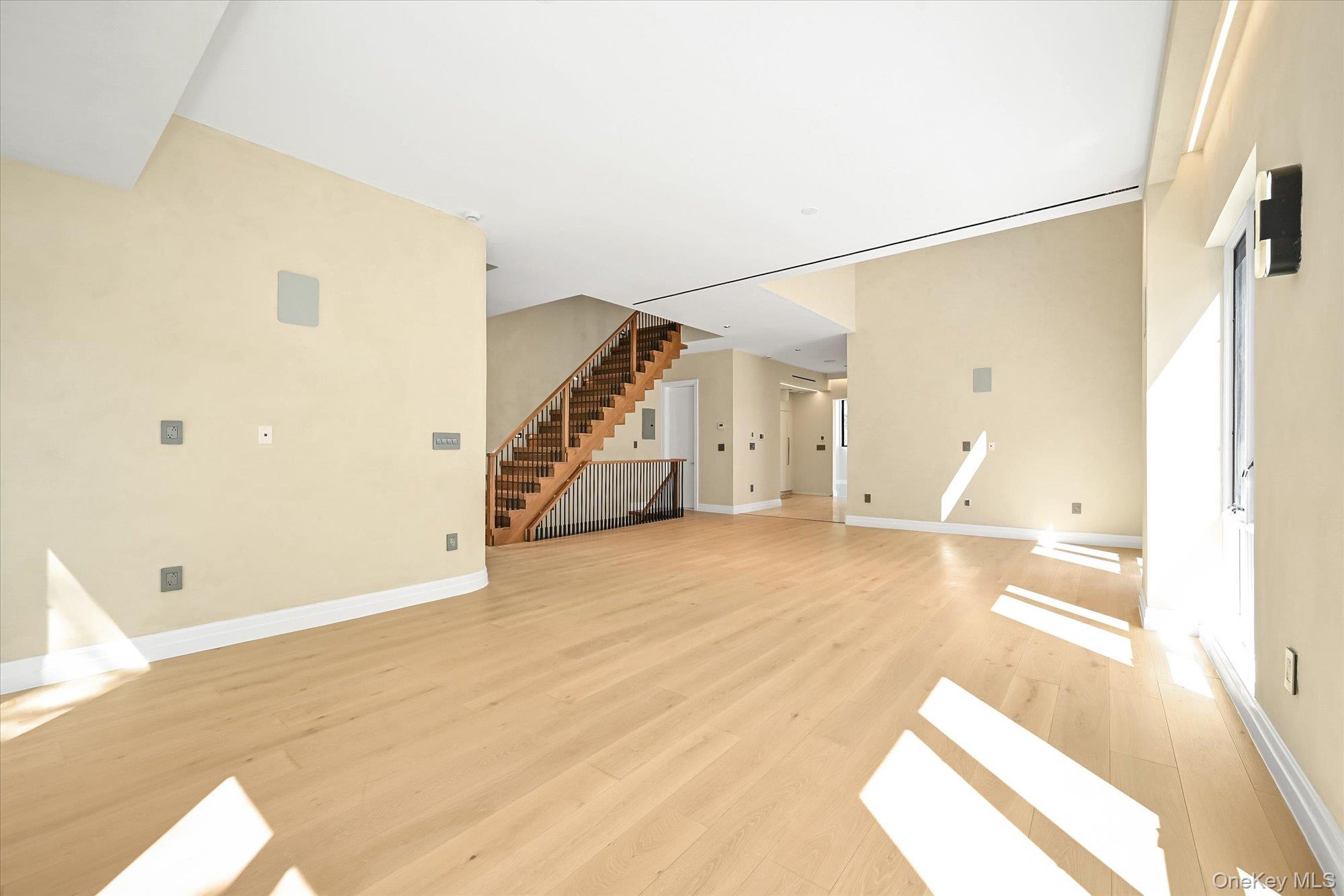 176-12 Kildare Road Property Photo 7