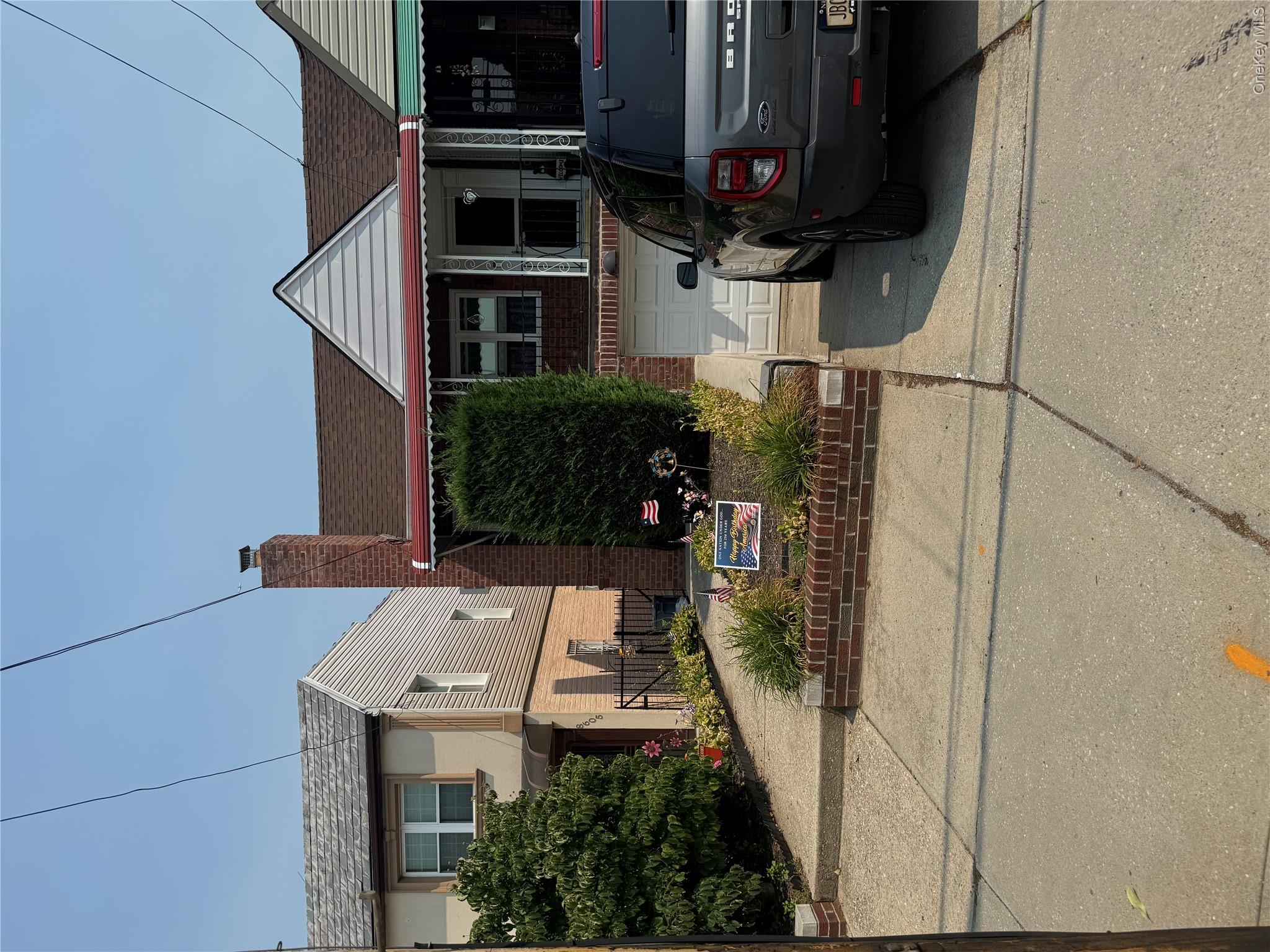 8607 77th Avenue Property Photo 1