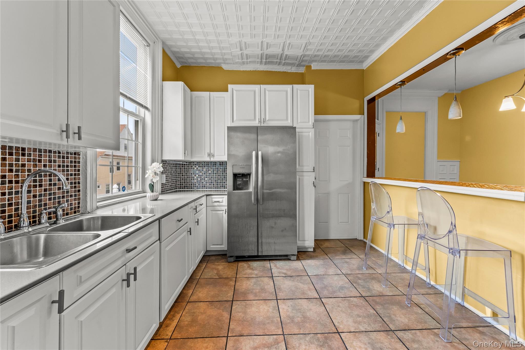 332 S 4th Avenue Property Photo 11