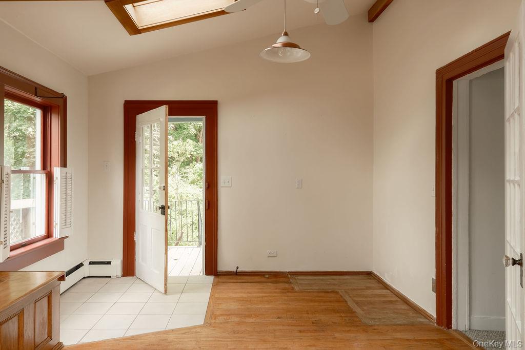 2327 Salt Point Turnpike Property Photo 10