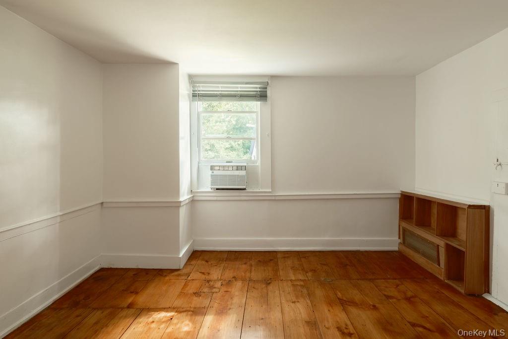 2327 Salt Point Turnpike Property Photo 17