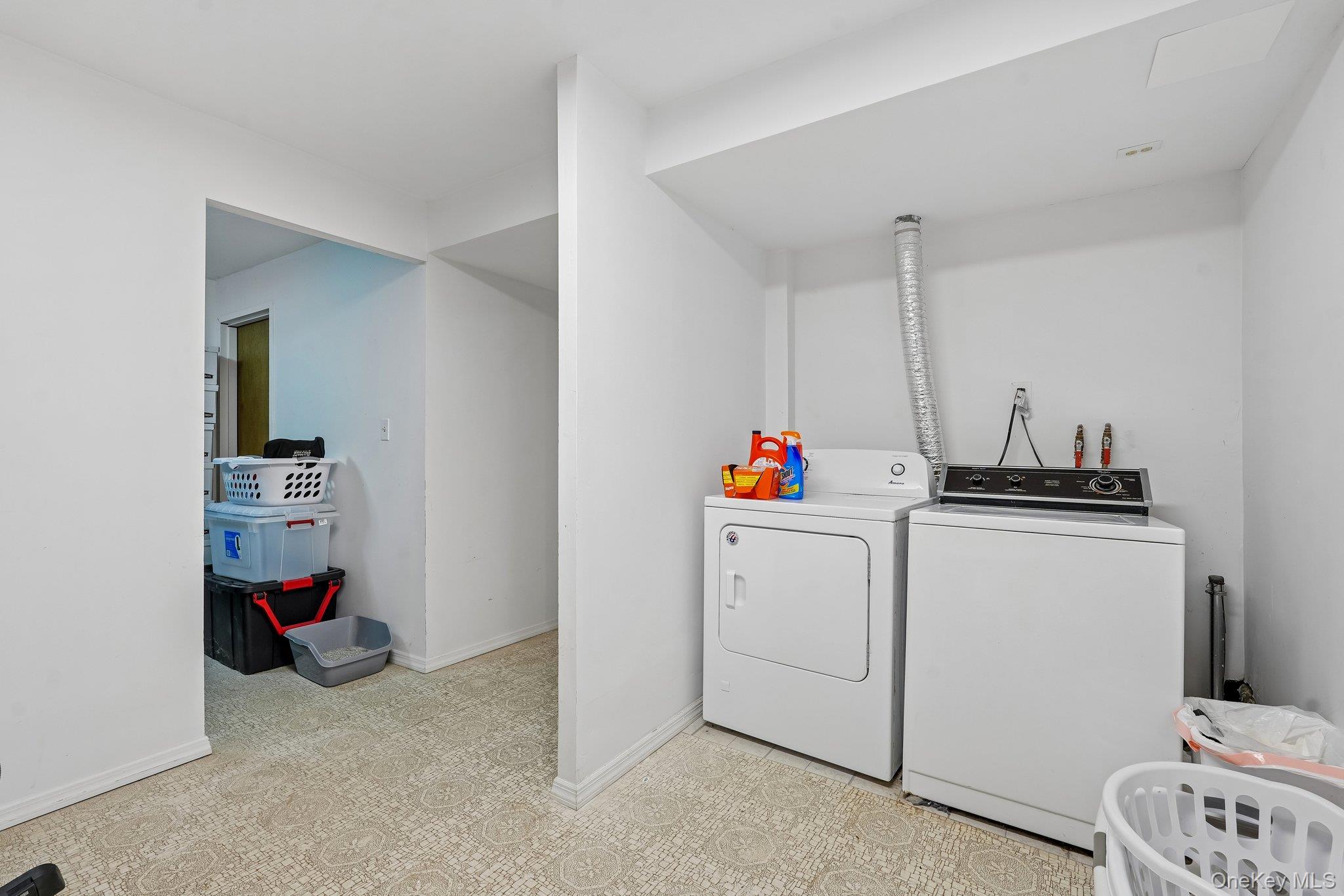 239 Parkside Drive Property Photo 25