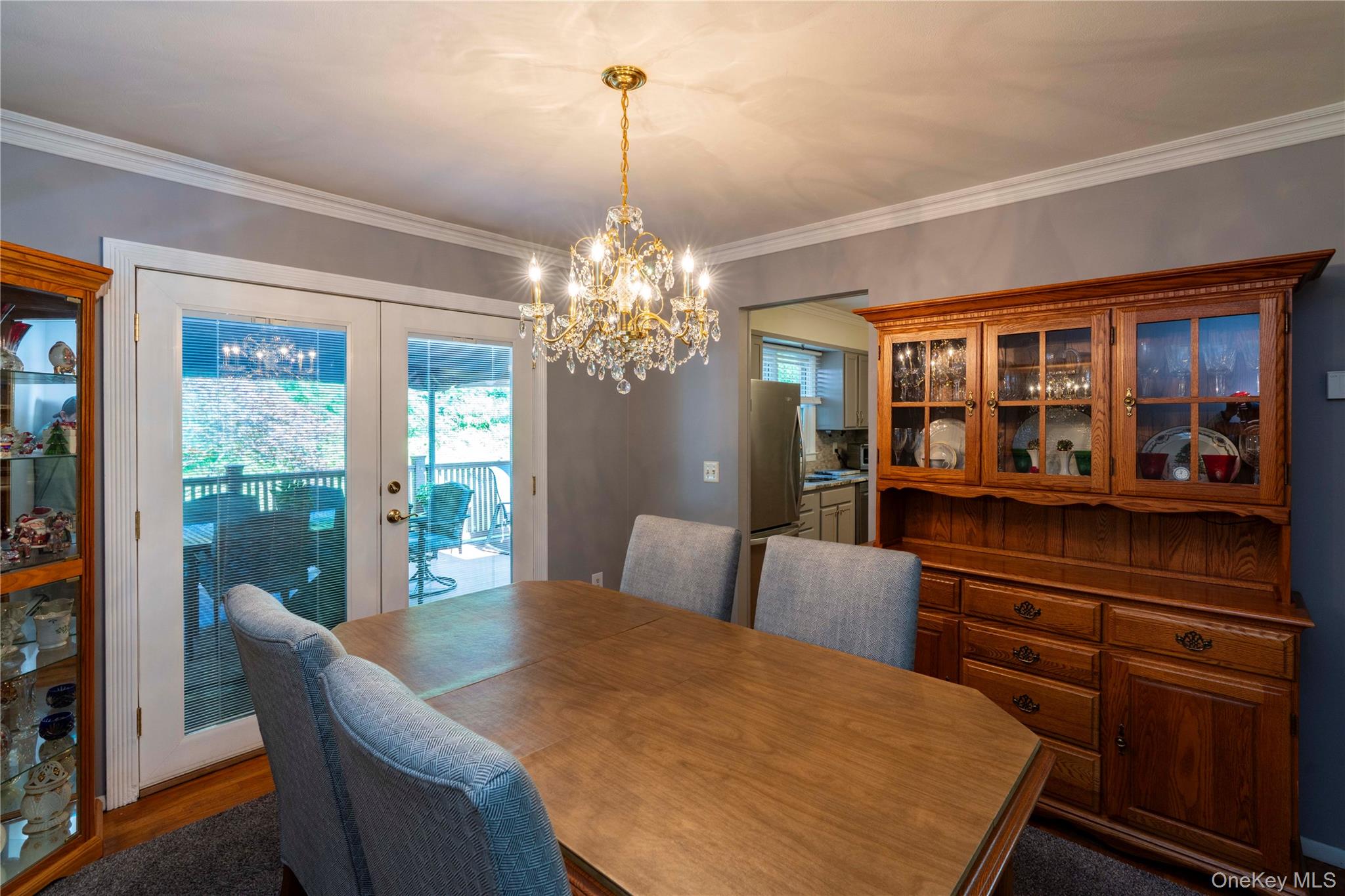 24 S Gate Drive Property Photo 8