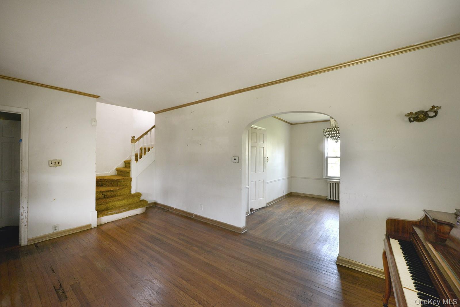 12007 225th Street Property Photo 3