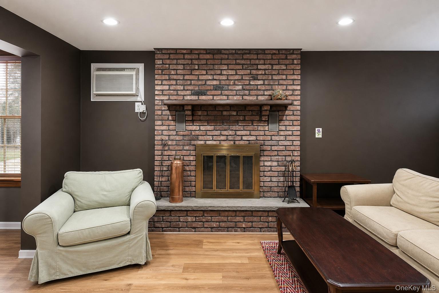 27 Avondale Street Property Photo 7