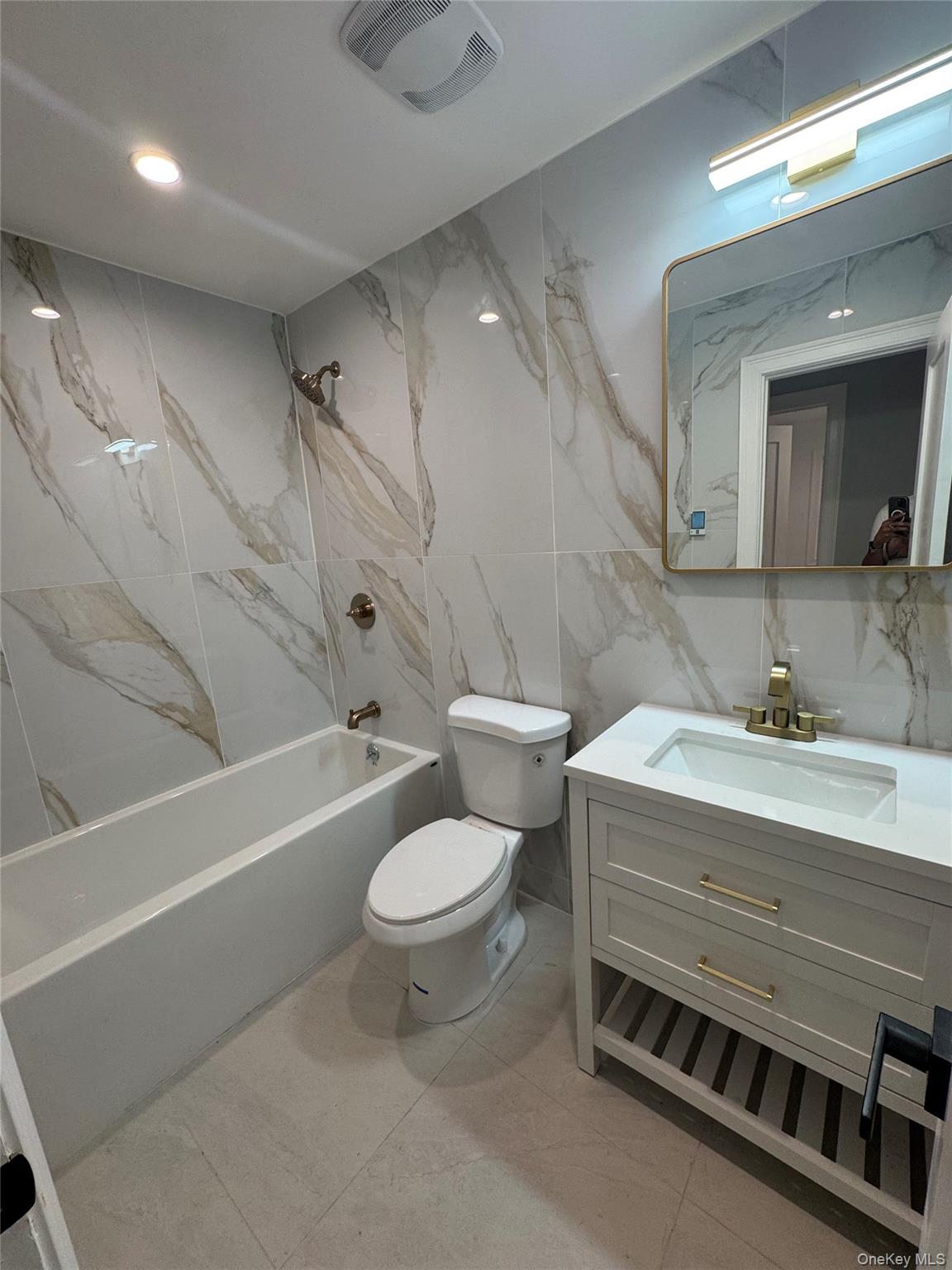 14590 226th Street Property Photo 8