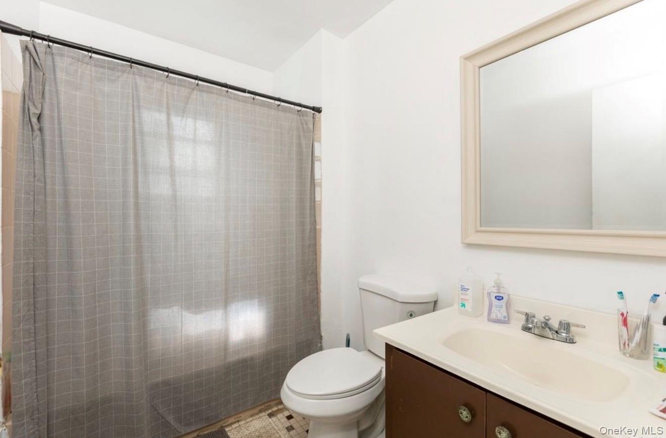 250 Clarice Boulevard Property Photo 12