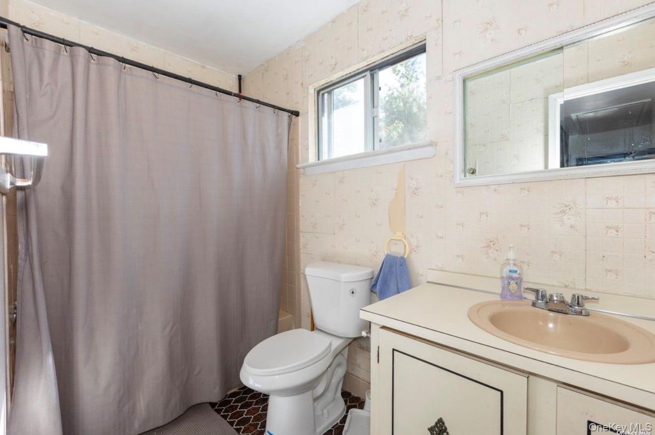 250 Clarice Boulevard Property Photo 19