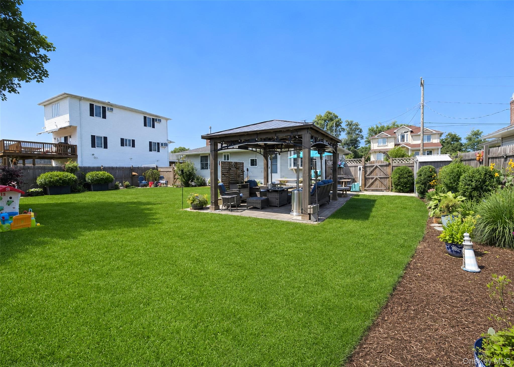 8 Harrison Street Property Photo 11