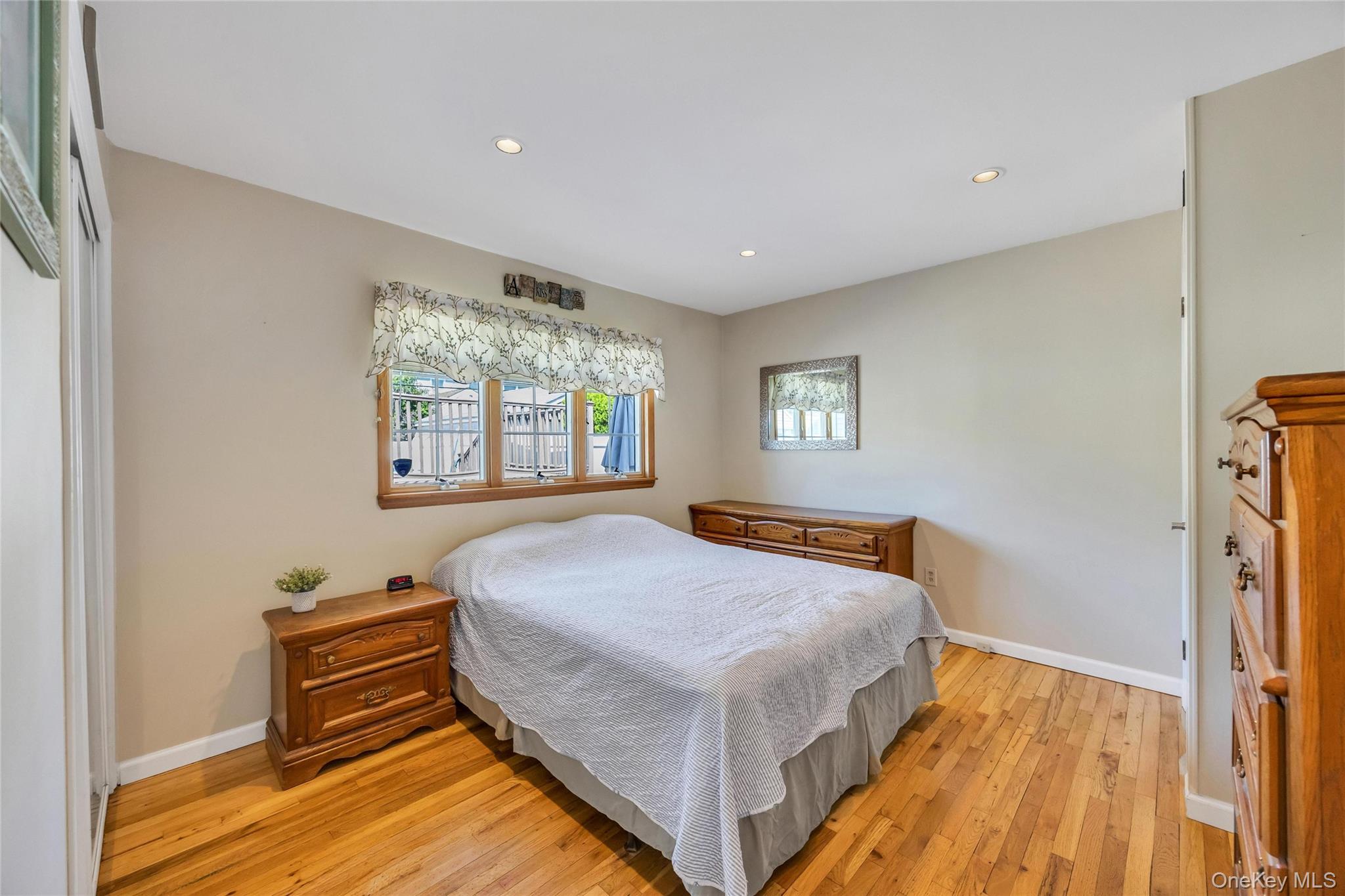 42 Crescent Street Property Photo 11
