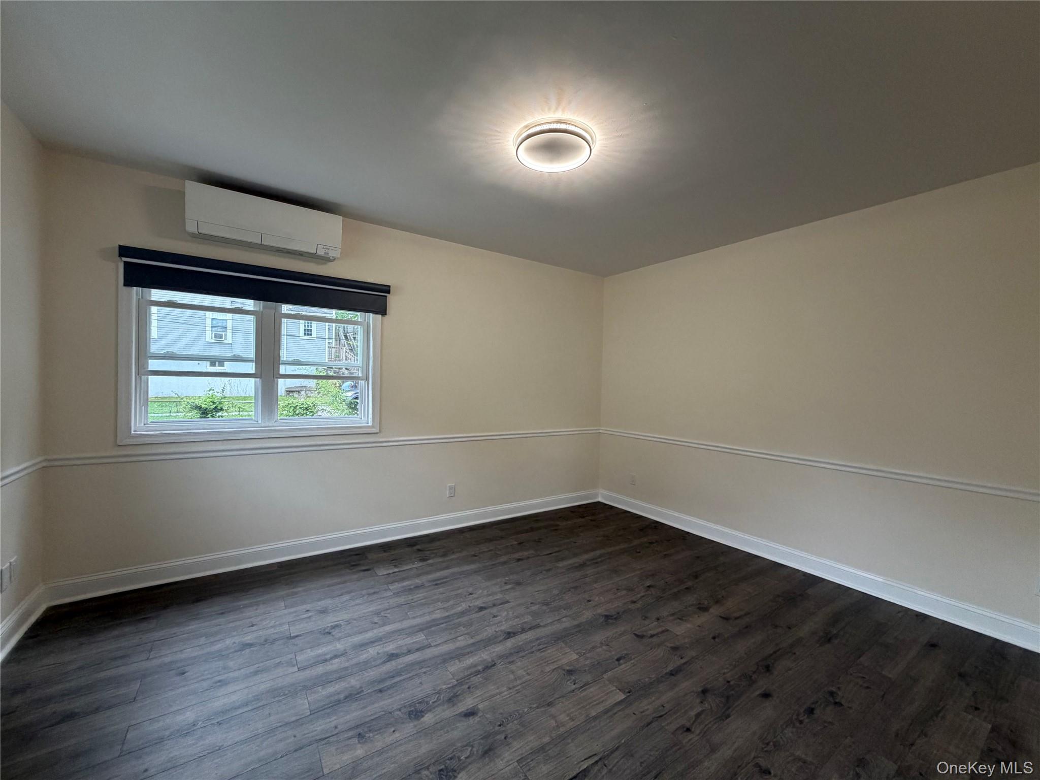 182 Ashford Avenue 2 Property Photo 6