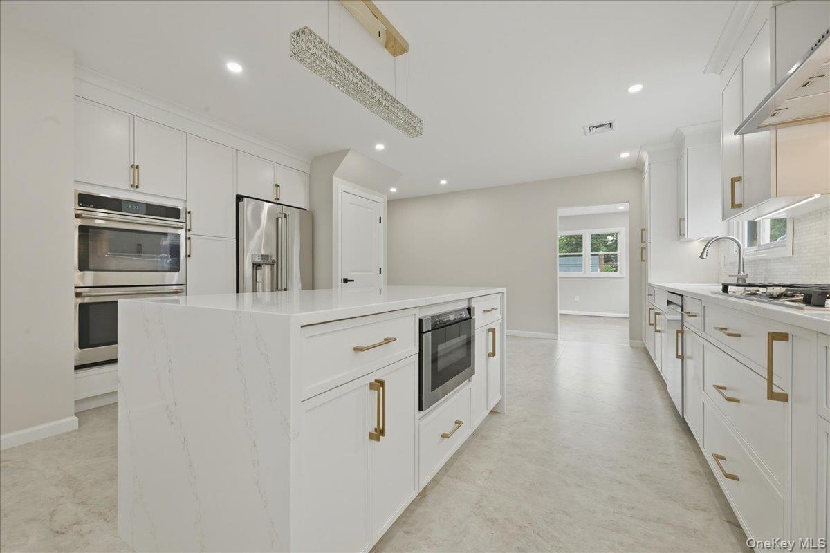 616 Harless Place Property Photo 9