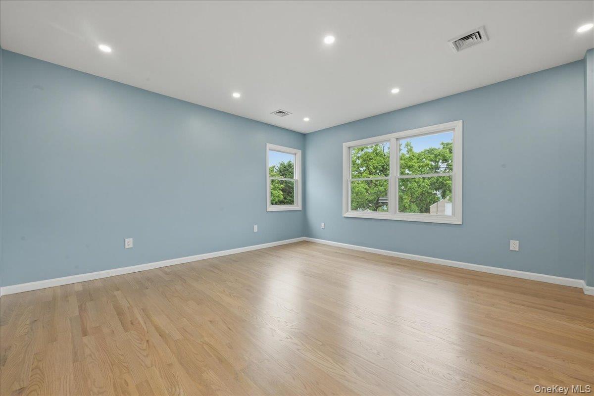 616 Harless Place Property Photo 12