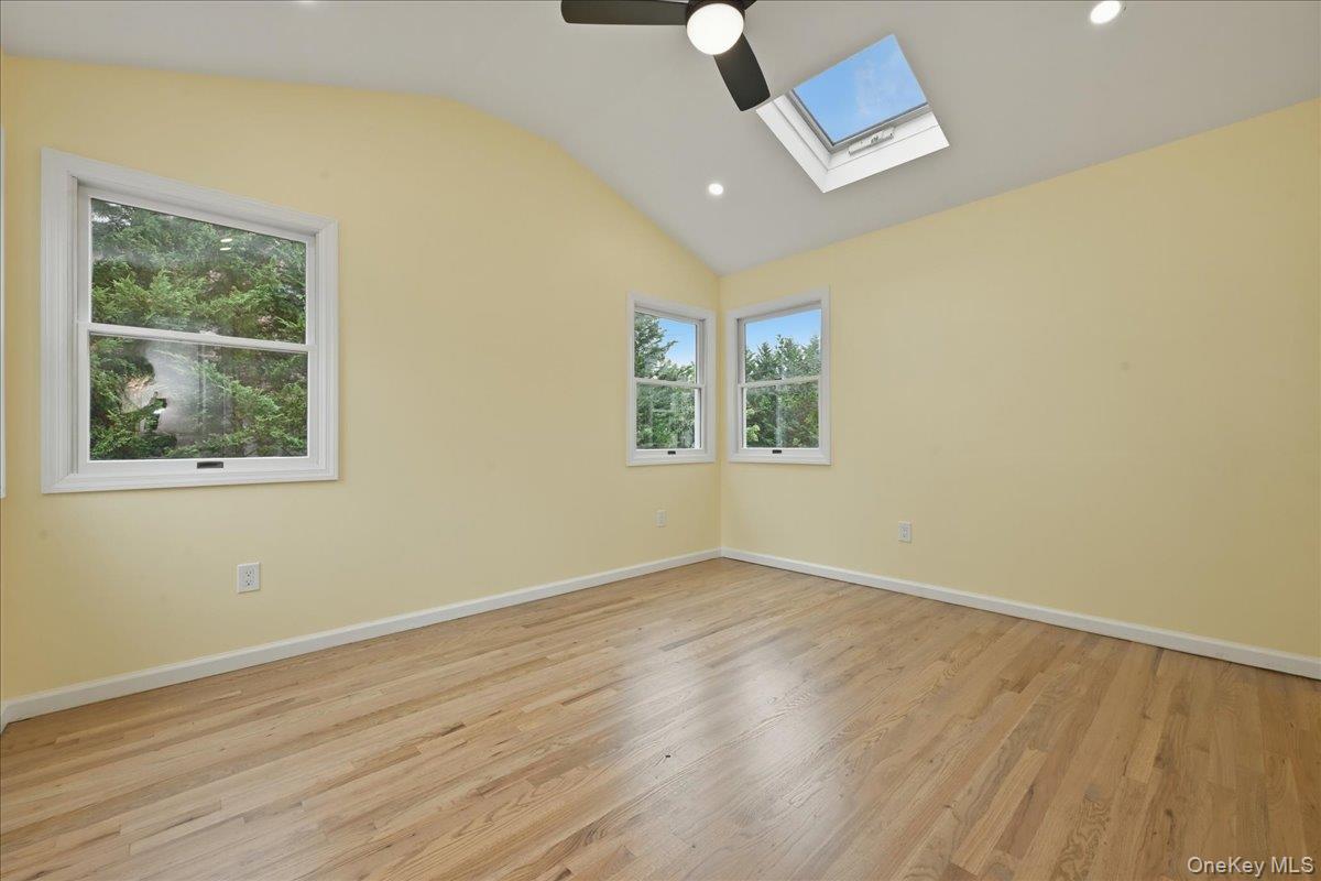 616 Harless Place Property Photo 13