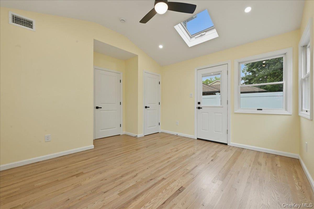 616 Harless Place Property Photo 14