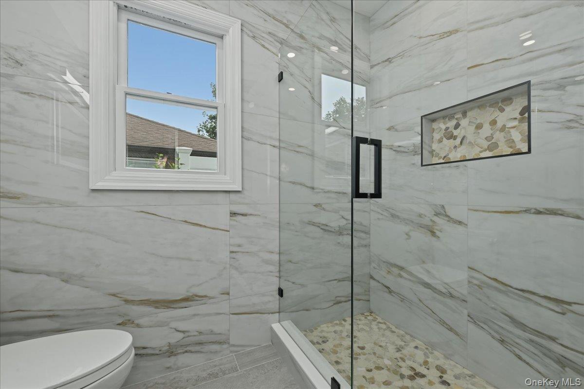 616 Harless Place Property Photo 16