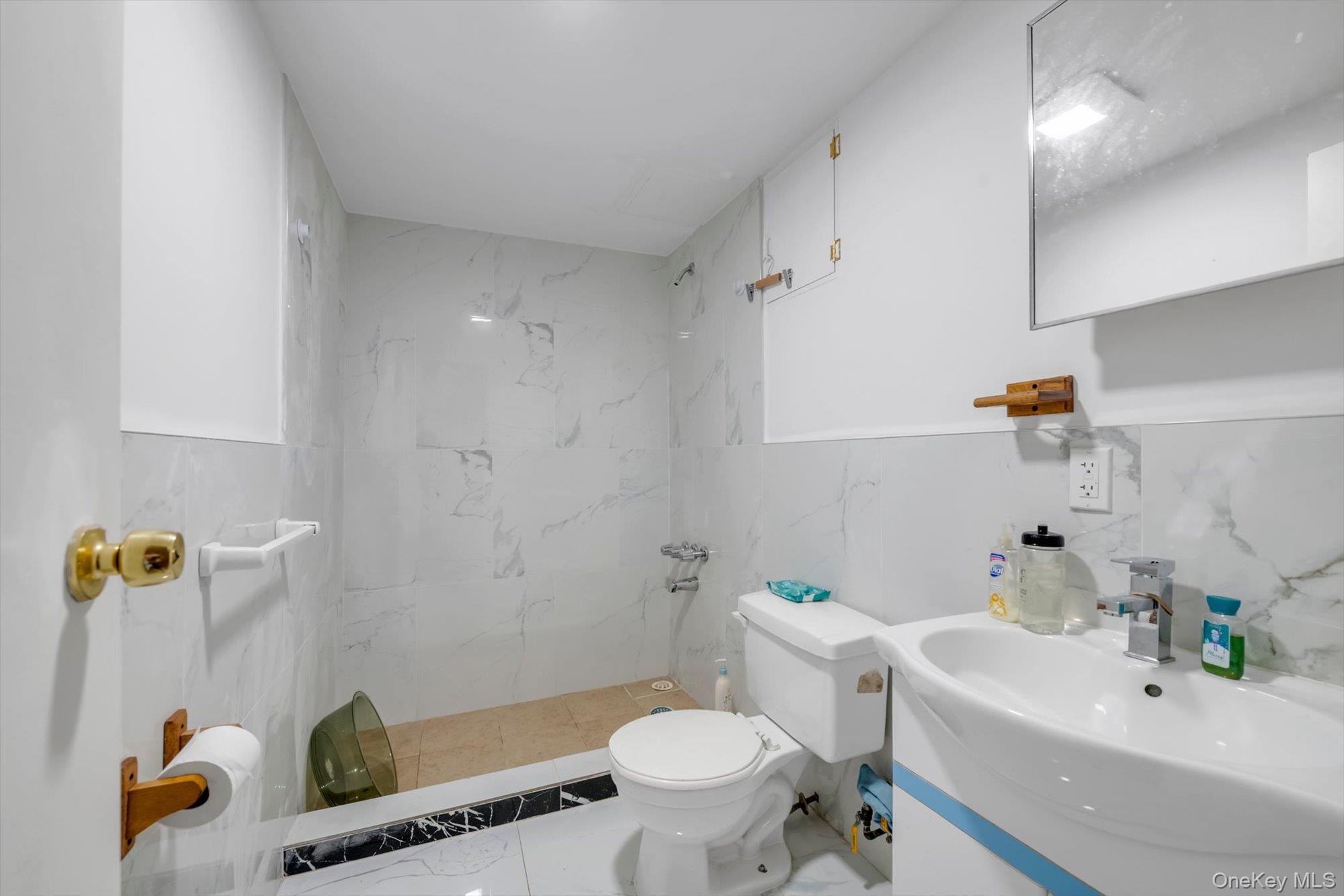 5337 97th Street Property Photo 14
