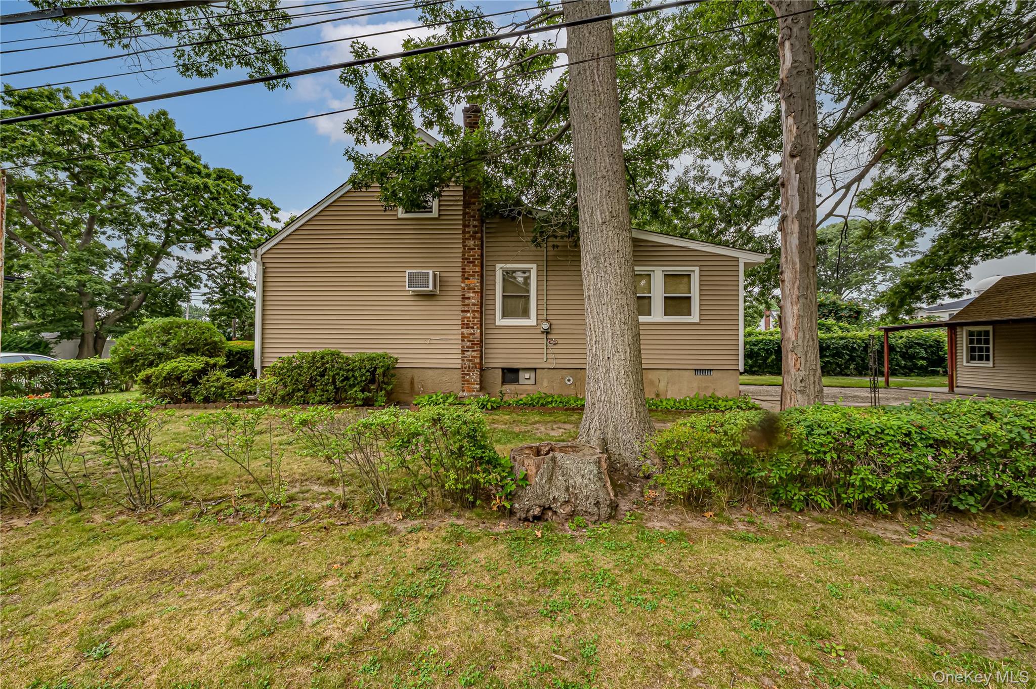 380 W Gates Avenue Property Photo 2