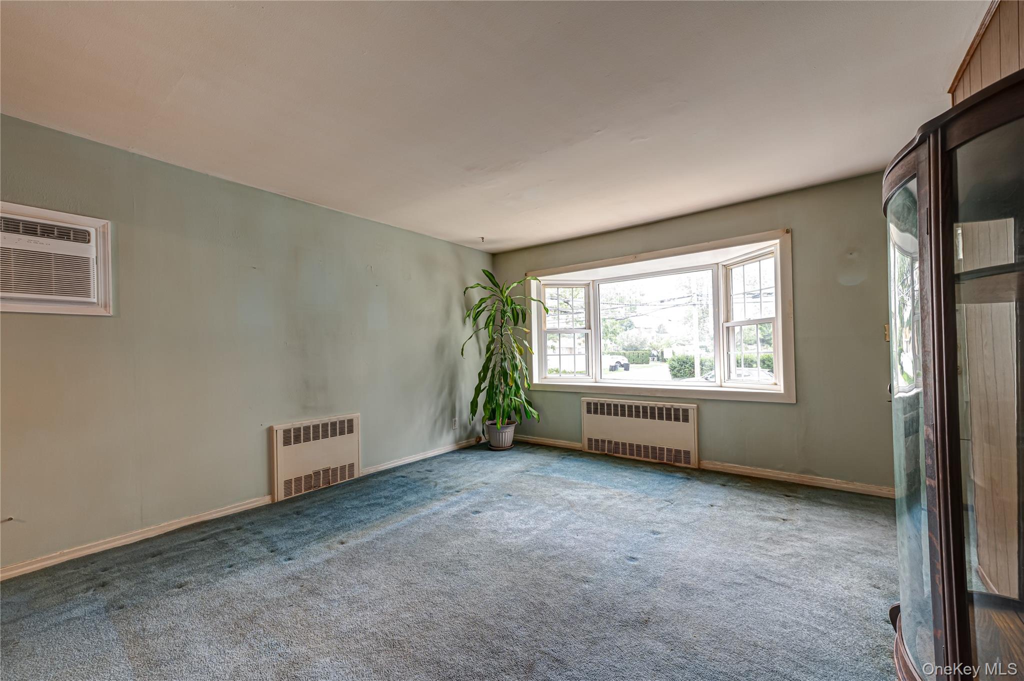380 W Gates Avenue Property Photo 5