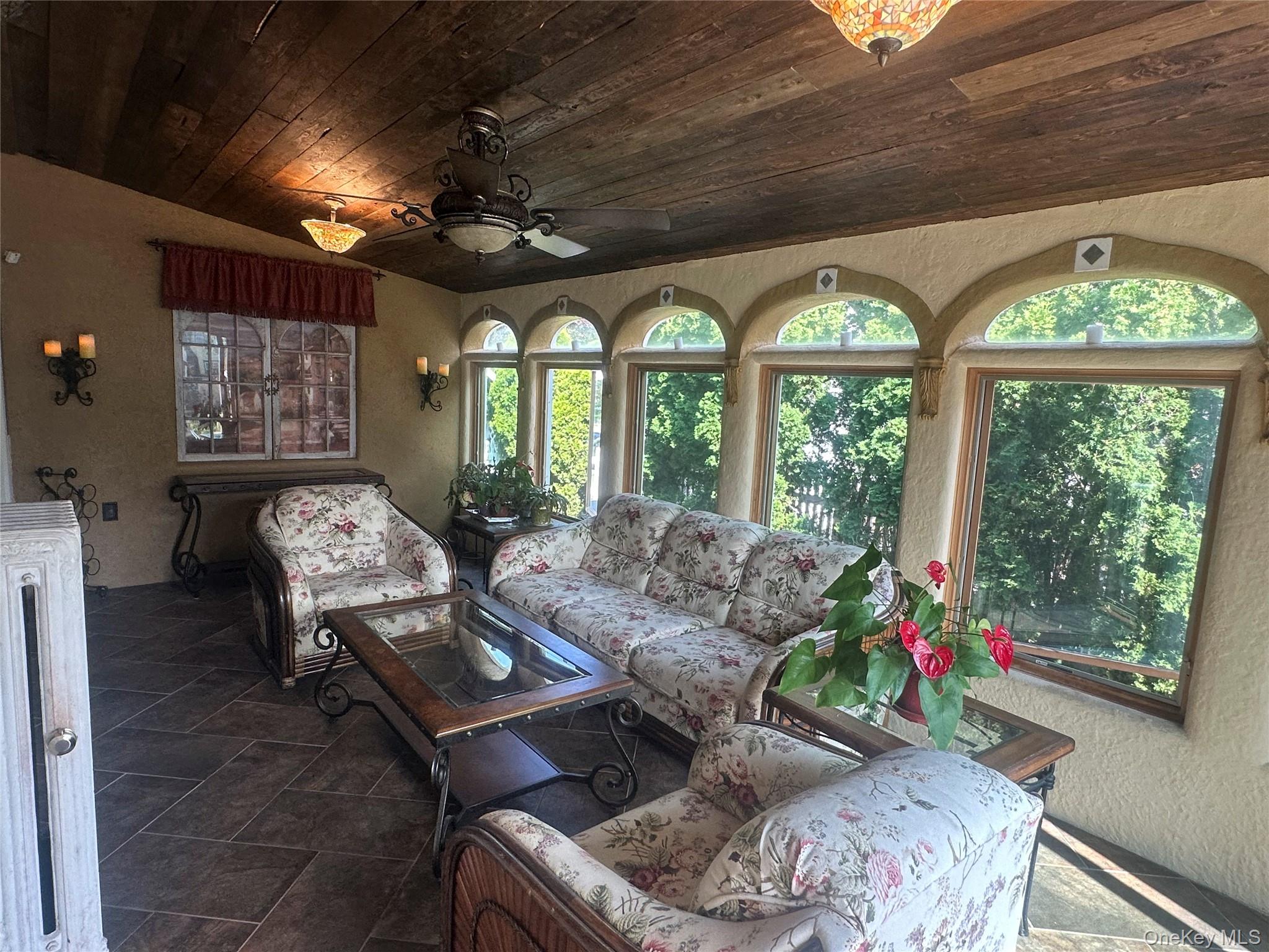 270 Bedell Terrace Property Photo 16