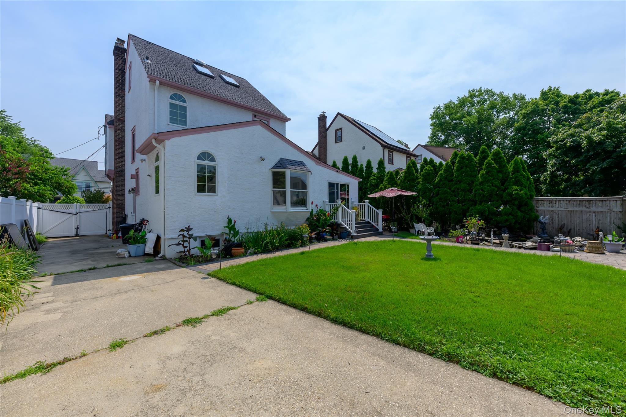 270 Bedell Terrace Property Photo 32