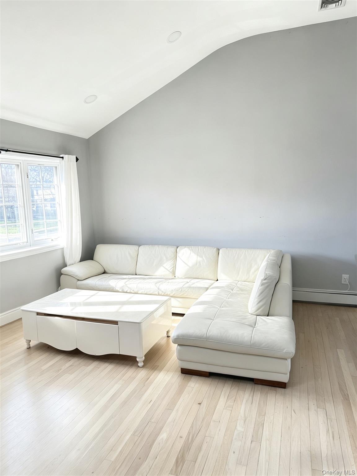 249 Bayport Avenue Property Photo 15