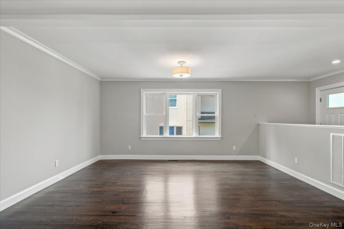 1219 Henry Avenue Property Photo 4