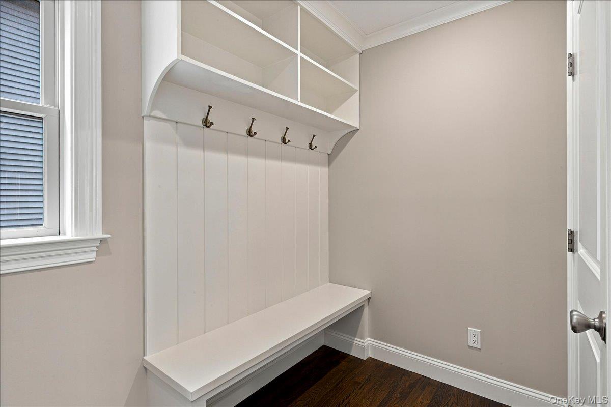 1219 Henry Avenue Property Photo 6