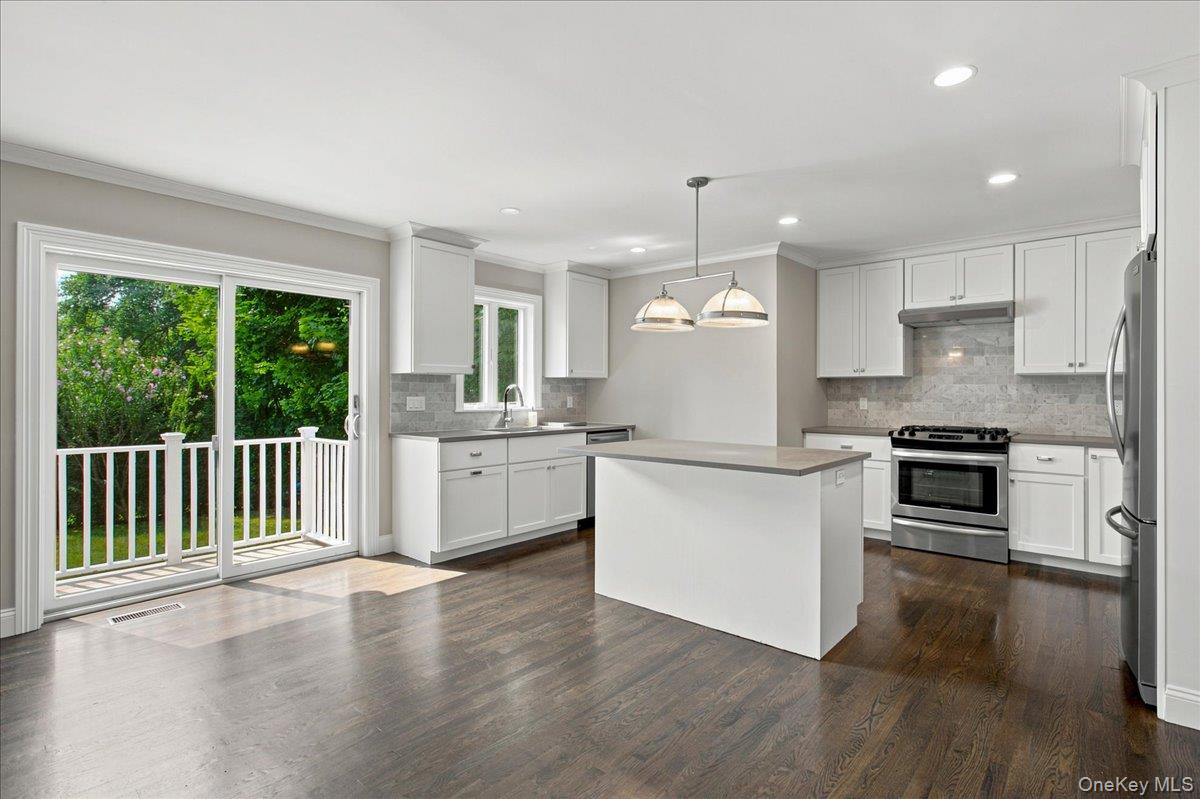 1219 Henry Avenue Property Photo 7