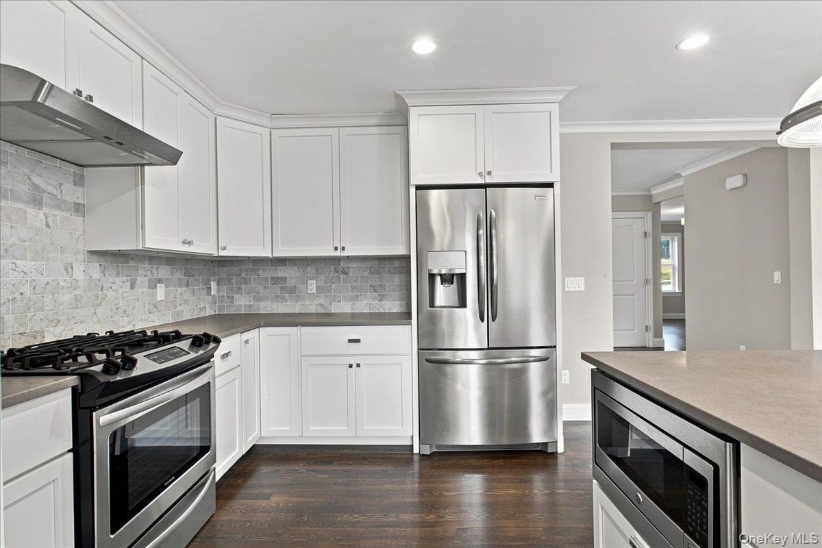 1219 Henry Avenue Property Photo 9