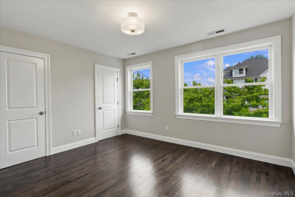 1219 Henry Avenue Property Photo 12